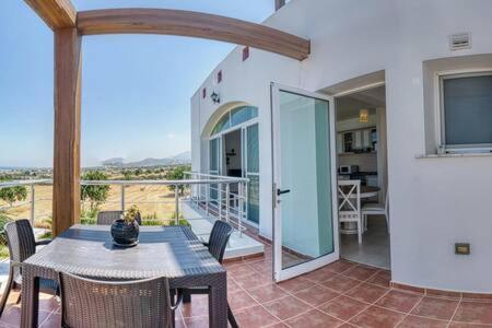 Joya Cyprus Mermaid Penthouse Apartment Agios Amvrosios  Eksteriør billede